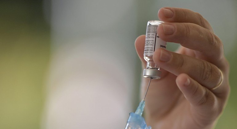 afp-vacina-covid-19-astrazeneca-mg-1500-02052021134757414