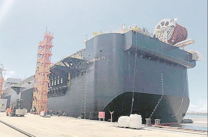 jurong-vai-reformar-navio-em-aracruz-36a2373bf041d522b71b3194a9394ee7