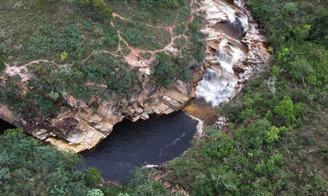 8298ea40-4eec-11eb-9e44-570f81d0e408--minified