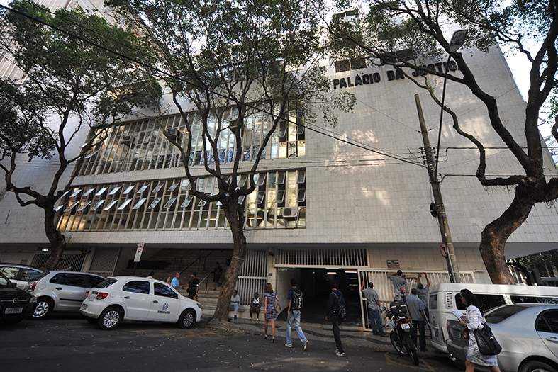 9c8dadc0-ffbb-0135-354f-6231c35b6685--minified