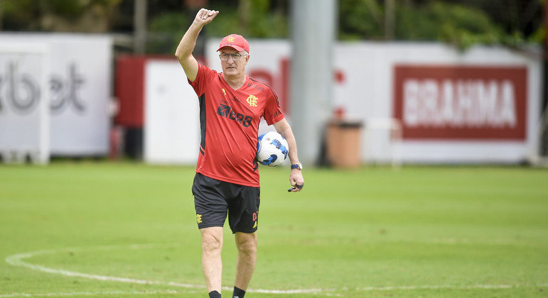 dorival-junior-durante-treino-do-flamengo-24102022162203337