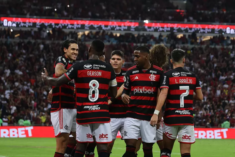 965346096-flamengo-v-cruzeiro-brasileirao-2024-2048x1366