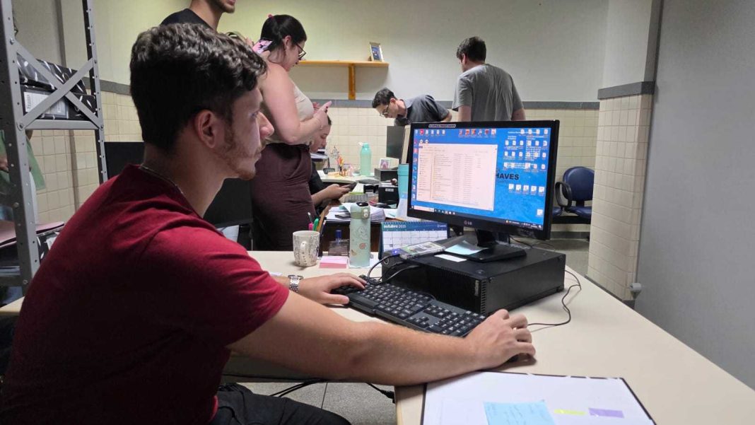 {385EDEEB-EBD6-AADB-18D0-AA1A130126A2}