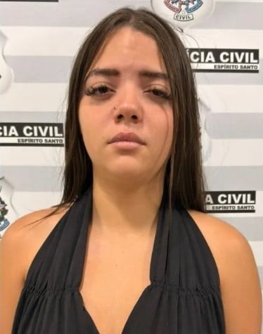 karine-gabrielly-de-bem-moreira-de-18-anos-mulher-do-traficante-capixaba-que-morreu-no-rio-de-janeiro-foi-presa-por-trafico-de-drogas-2990391