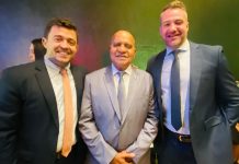 OS ASSESSORES DO CORREGEDOR DA JUSTIÇA DO ESPÍRITO SANTO E O DESEMBARGADOR WILLIAN SILVA PARTICIPARAM DA ENTREGA DA COMENDA NOTARIAL E REGISTRAL