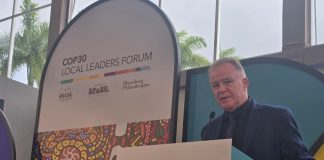 Governador destaca ações climáticas estaduais durante fórum da COP30 no Rio de Janeiro