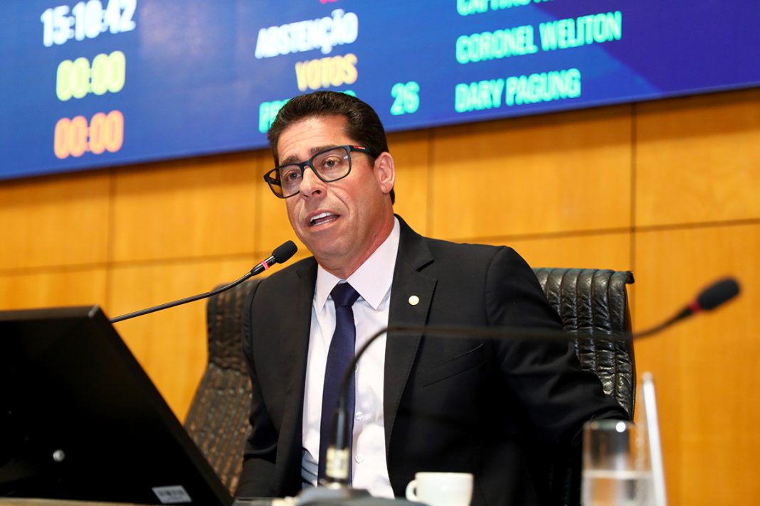 capa_49781_MarceloSantosPaulaFerreira