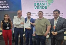 Governo entrega primeiro Selo Descarboniza-ES e formaliza acordo com Aliança Verde Argentina
